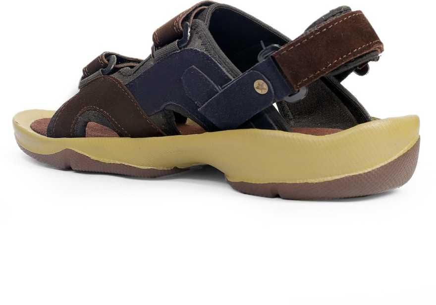 Woody Brown Leather Sandals