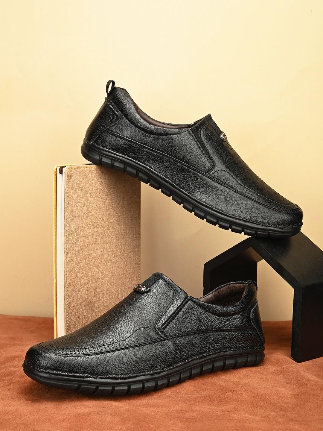 Men's Highly Comfortable Flexible Leather Shoe Stylish Classy Office Wears/Derby Shoes